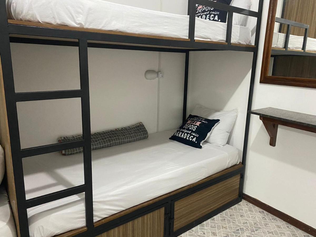 Cama em Beliche em Dormitório Feminino